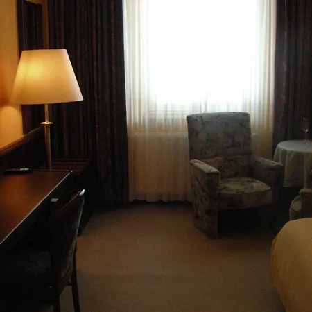 Panorama Felsenmuehle Hotel